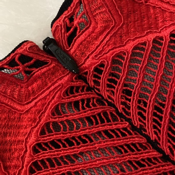 Jonathan Simkhai Tuelle and Lace Peplum Top, Size 2 - Picture 12 of 15